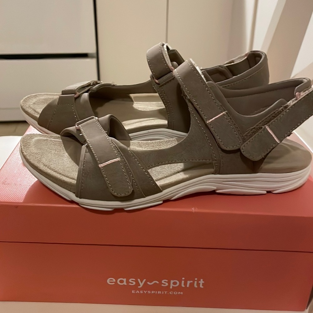 Easy Spirit Sandals